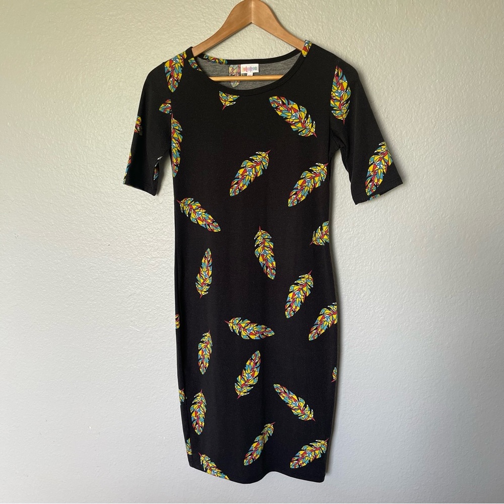 LuLaRoe Feather Black Julia Bodycon/Pencil Dress Size XS